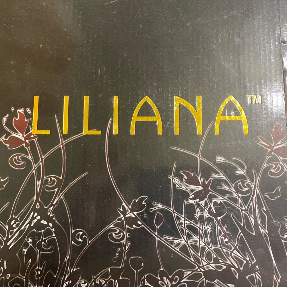 Lilliana Wedges Size 5.5